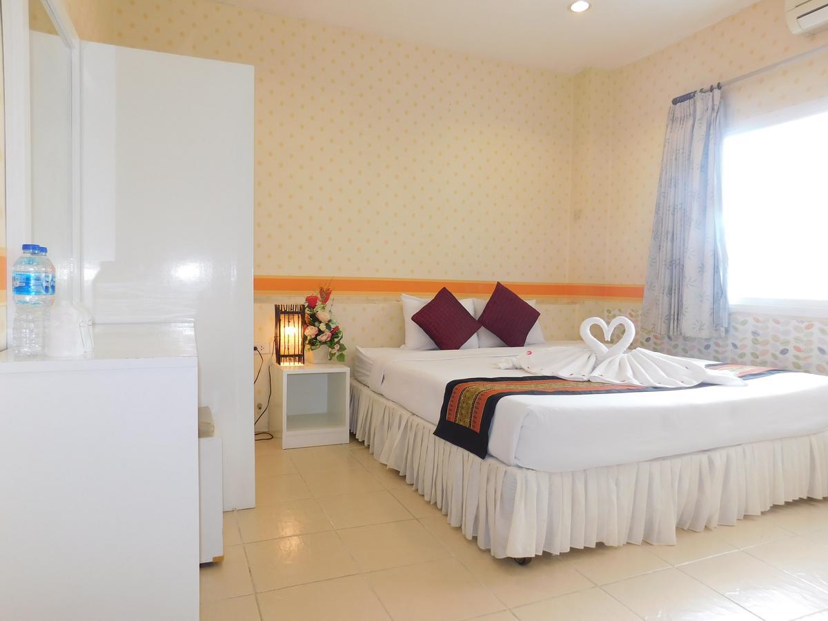 Be Fine Guesthouse Phuket Esterno foto